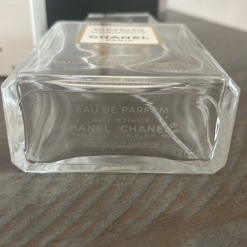 XL Chanel Coco Mademoiselle Intense 6.8oz - Bottle and Box - Picture 3 of 3